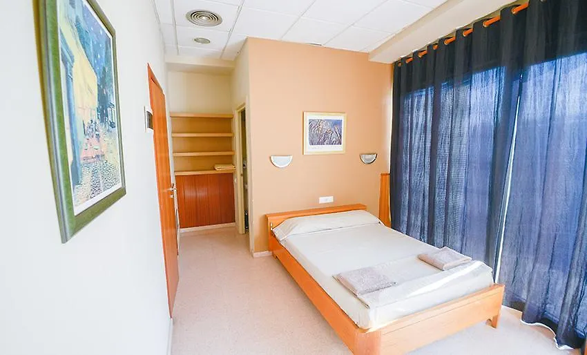 Hostal Torremirona Salt Gasthuis